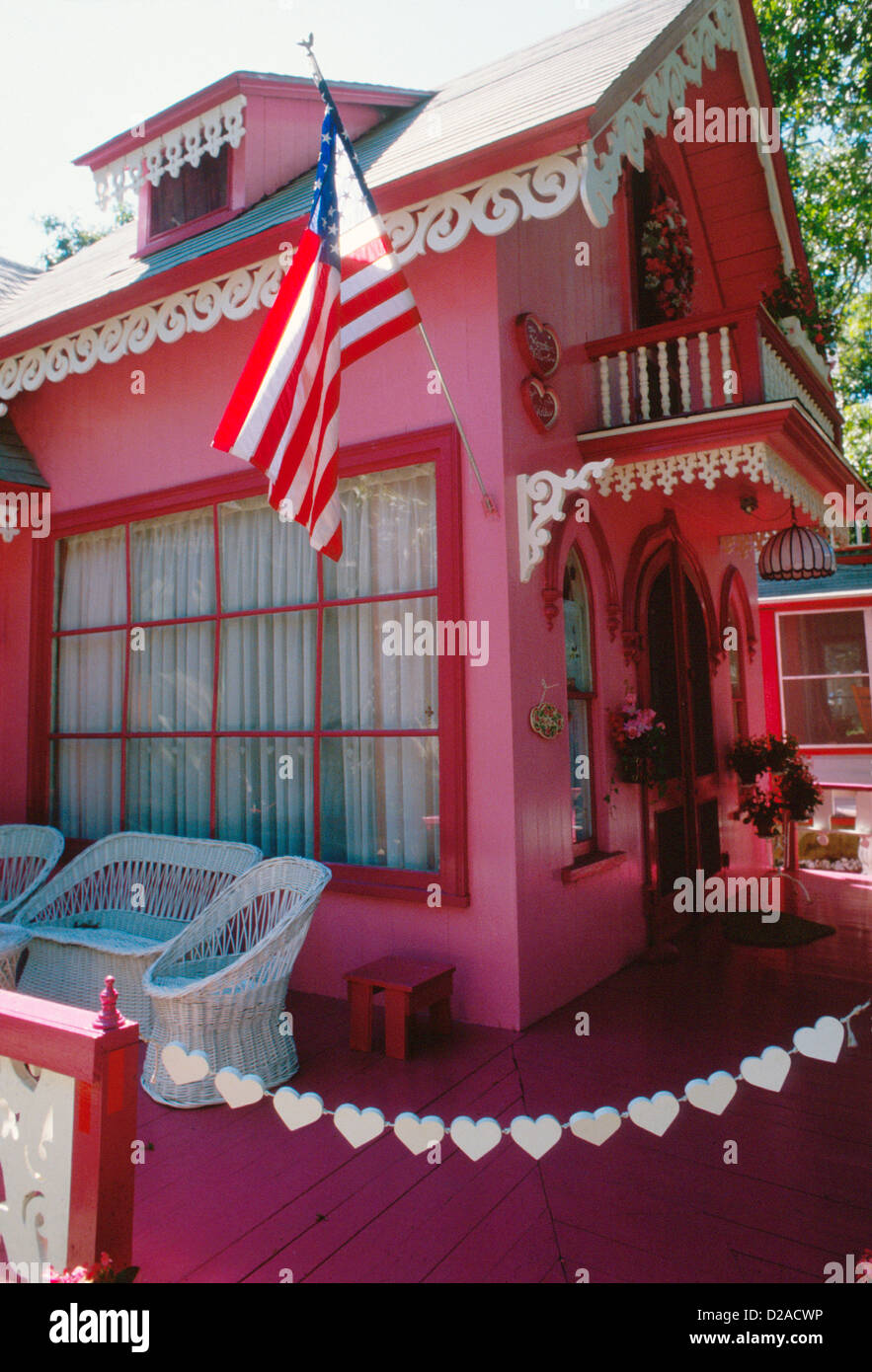 Massachusetts, Martha'S Vineyard, Oak Bluffs.House With Wicker