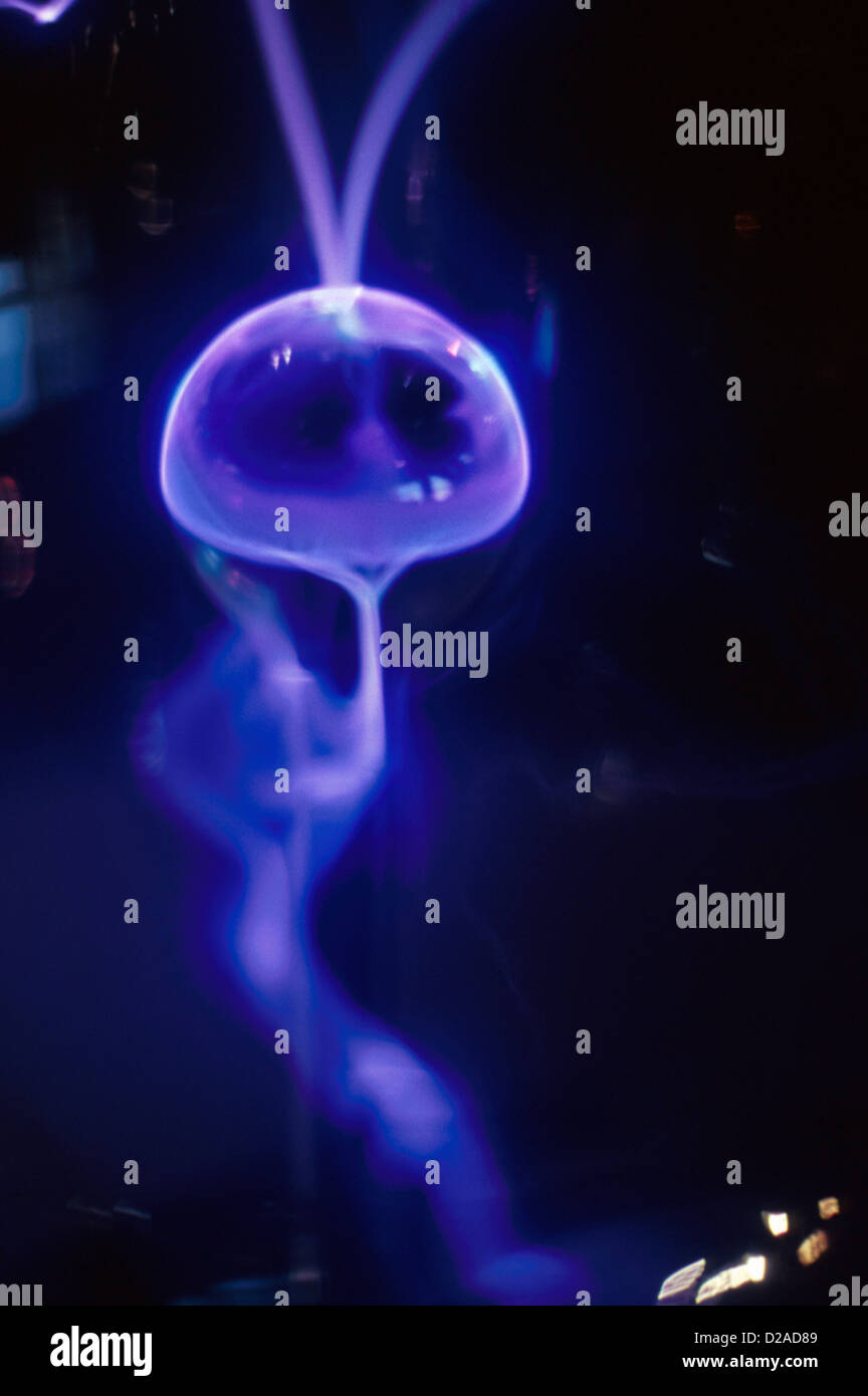 Virginia roanoke lightning globe science museum science hires stock photography and images Alamy