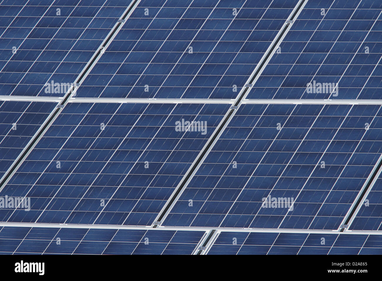 Close up solar panel array hi-res stock photography and images - Alamy