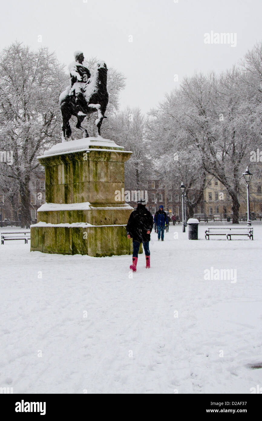 Bristol, UK. 18th Jan, 2013. Many people chose to walk to work as a band of snow moved across the country. Stock Photo