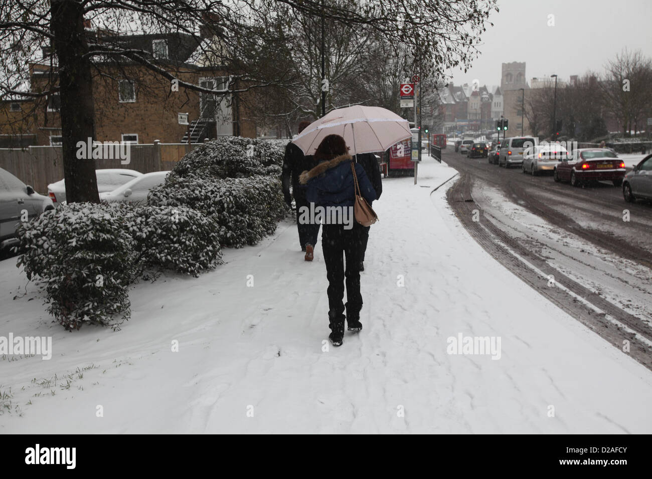 London, UK. 18th January 2013.  Snow settling in Acton, London. Stock Photo