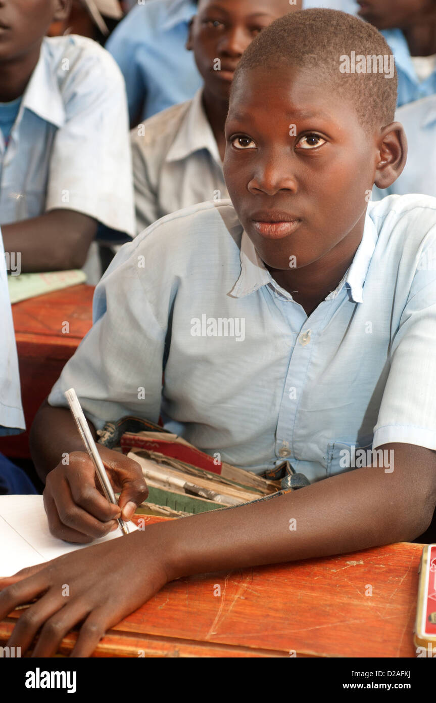 Uganda.Palenga primary school, near Gulu. Mercy in her maths glass Stock Photo