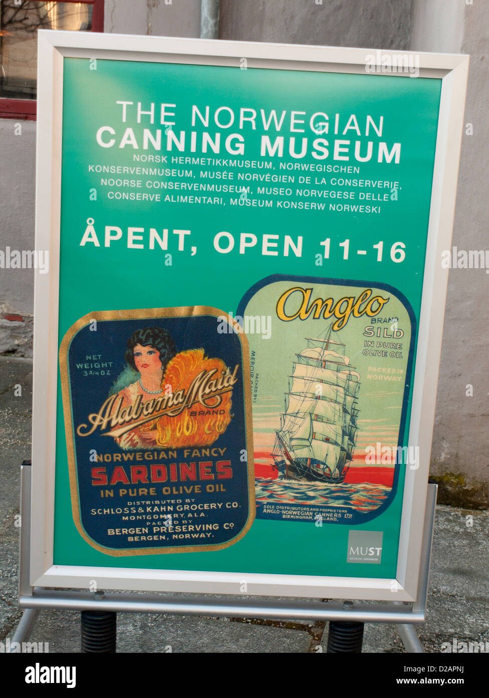 Canning sardines hires stock photography and images Alamy