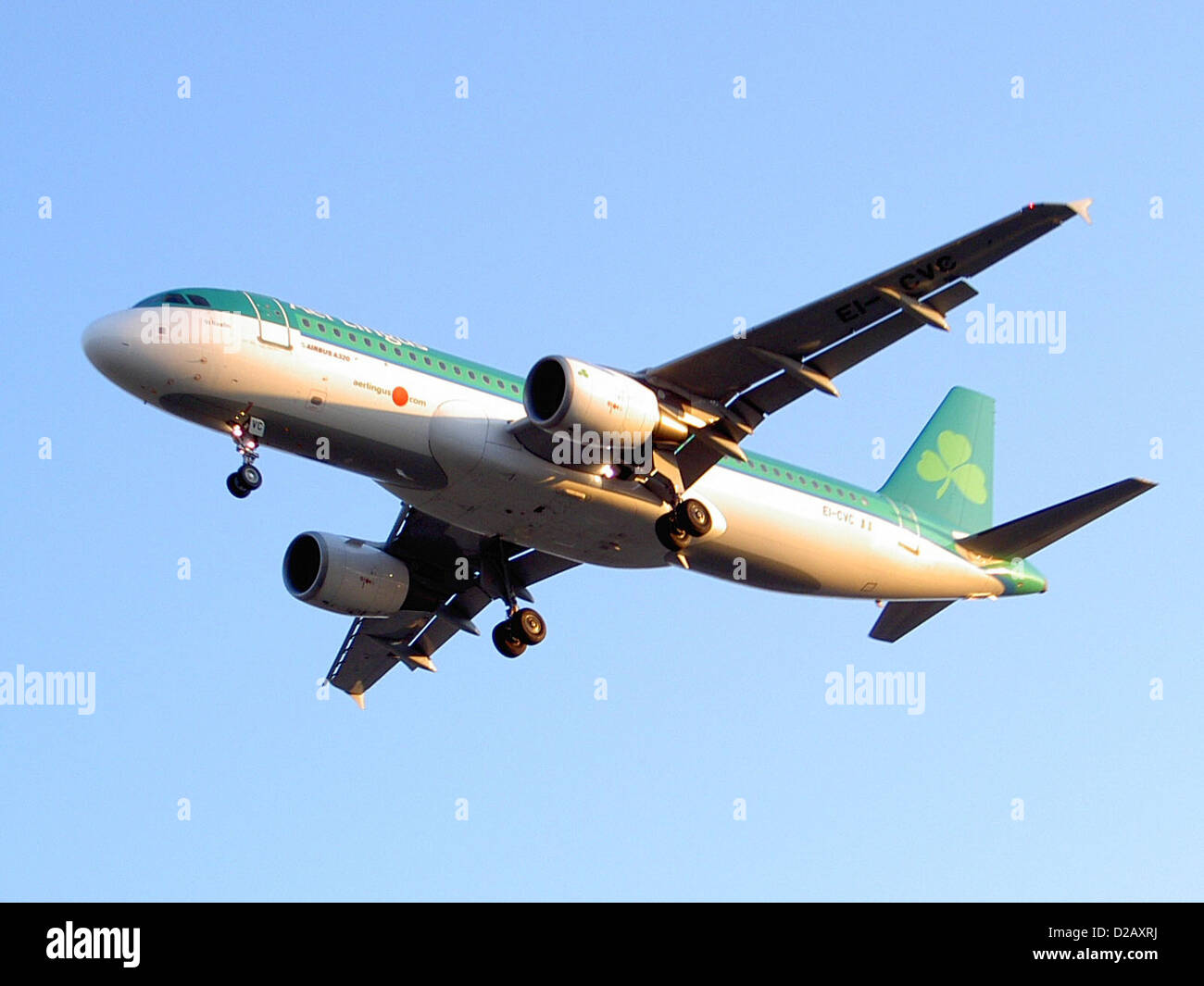 Aer lingus propeller plane hires stock photography and images Alamy