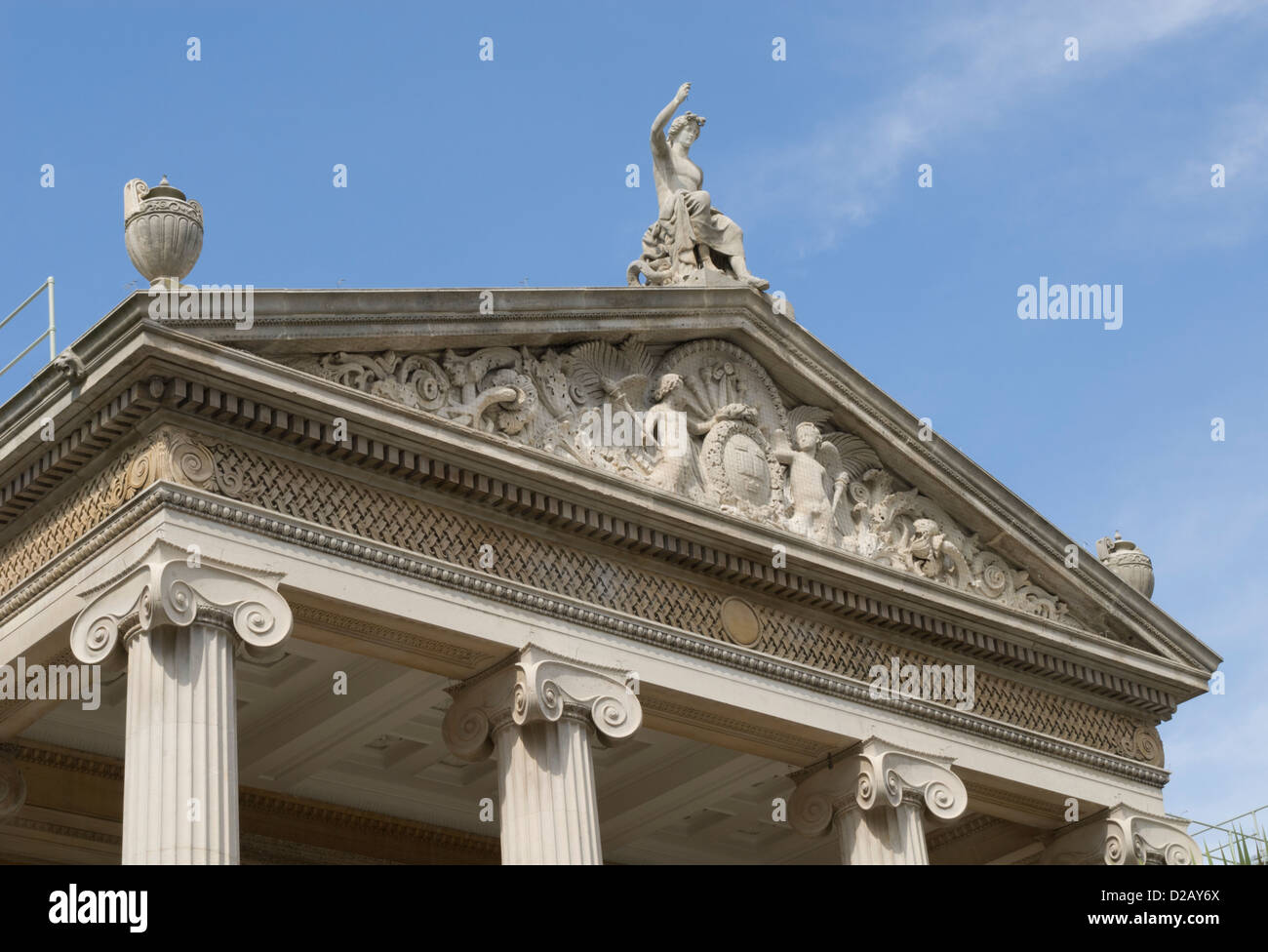Detail of the pediment above the portico at the entrance to the Ashmolean Museum, Beaumont Street, Oxford, Oxfordshire, England Stock Photo