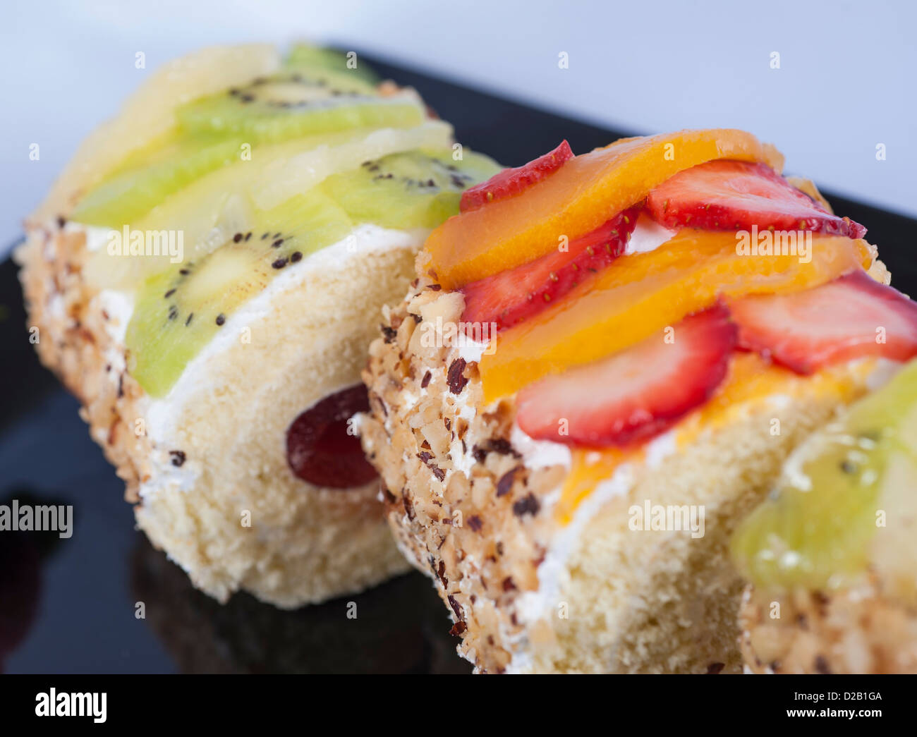 Sponge fruit cake roll hires stock photography and images Alamy