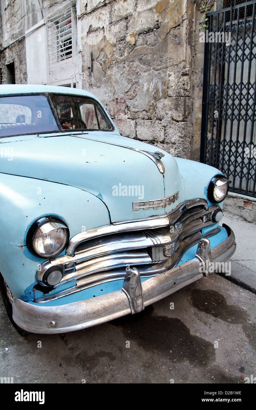 Havana, Cuba, a light blue Chevrolet 50erJahren from the roadside Stock Photo