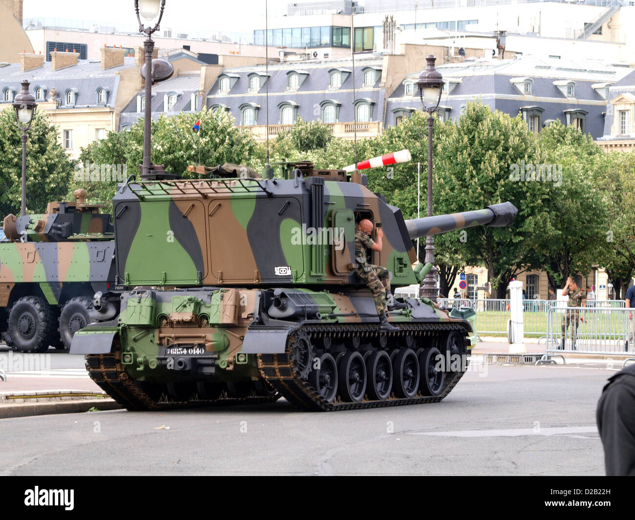 GCT 155mm AUF1 tank military parade Champs Elysees Stock Photo