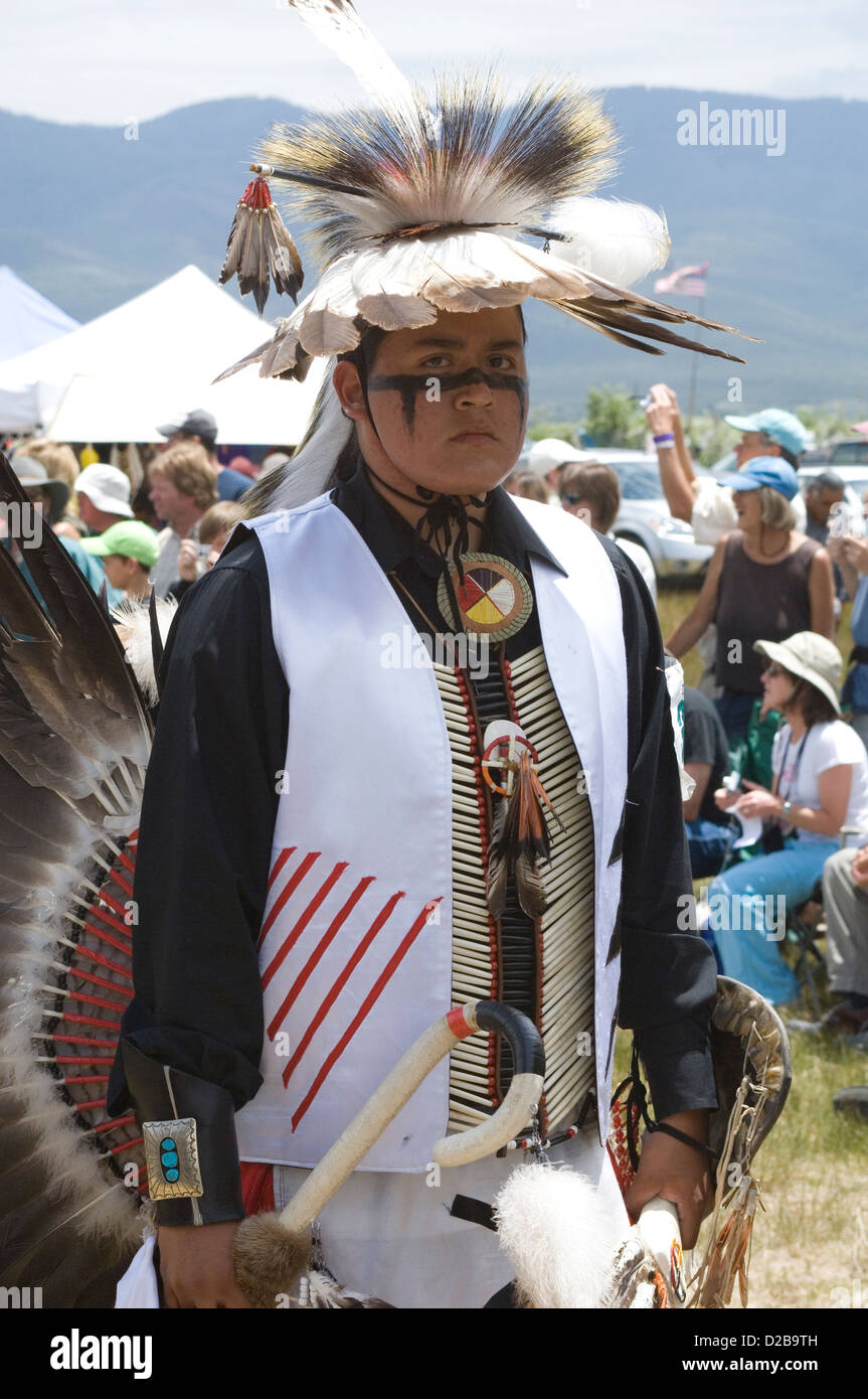 A Gathering North America'S Native People Meeting Dance Sing Socialize ...