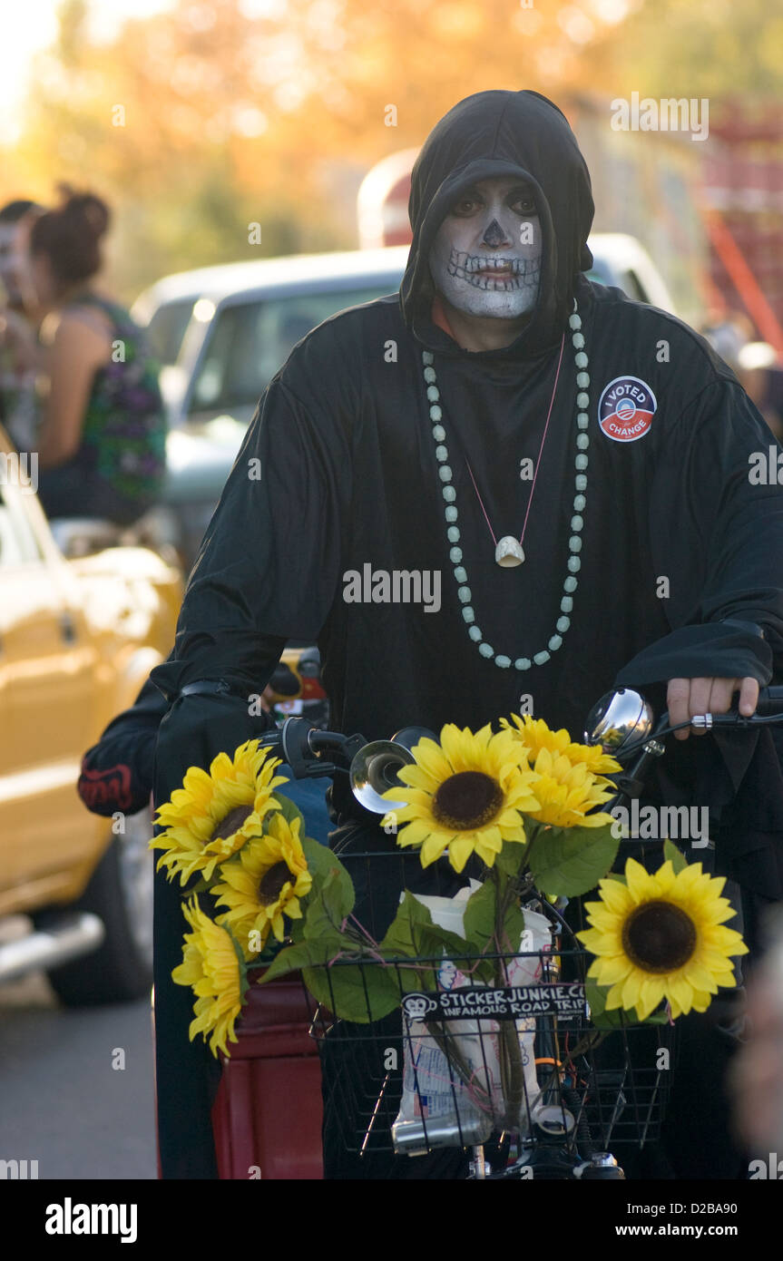 Day Of The Dead Parade In Albuquerque, New Mexico. Dia De Los Muertos
