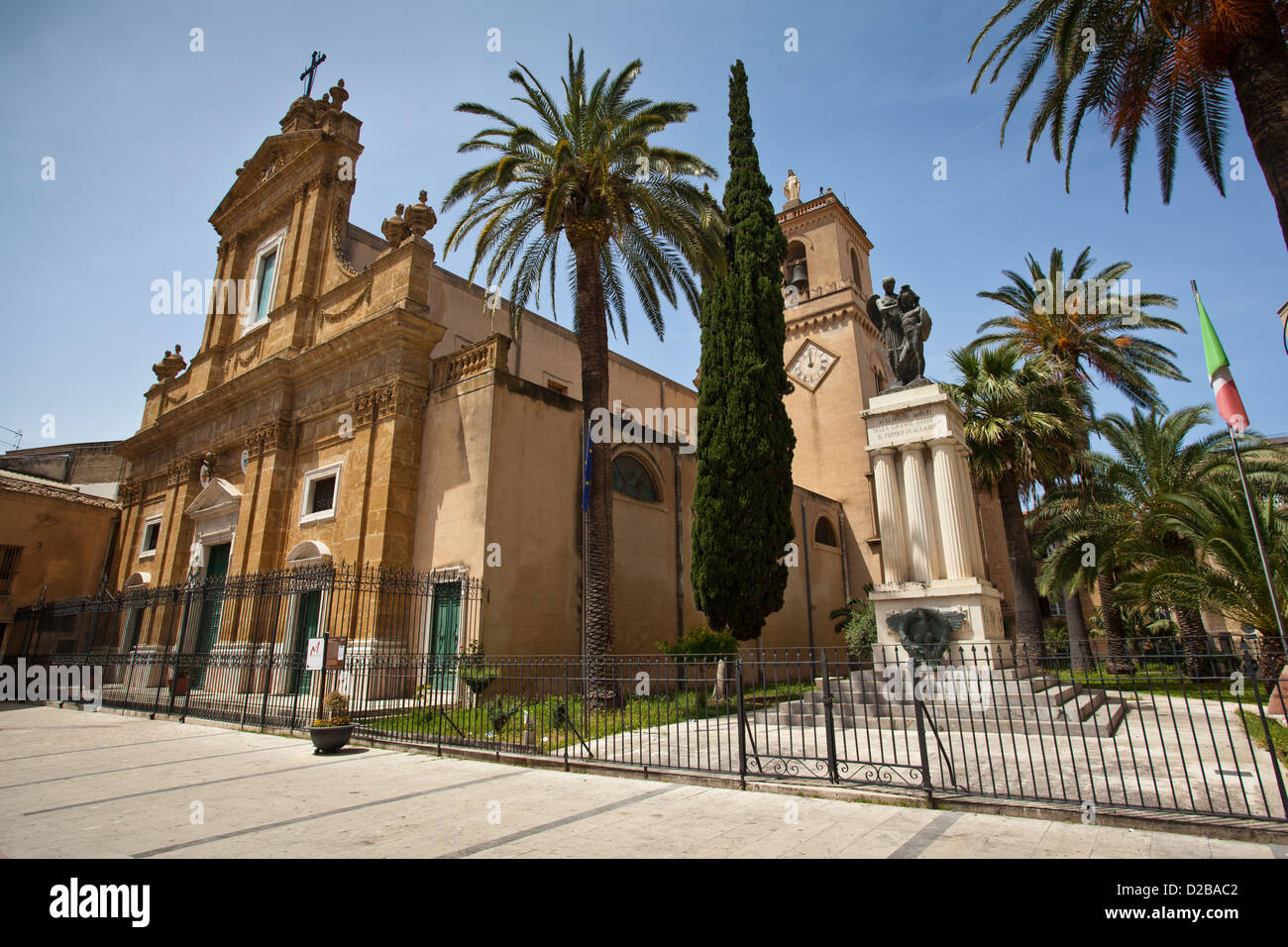 La Basilica Santa Maria Assunta and the Great War Memorial in Alcamo, Sicily. Stock Photo