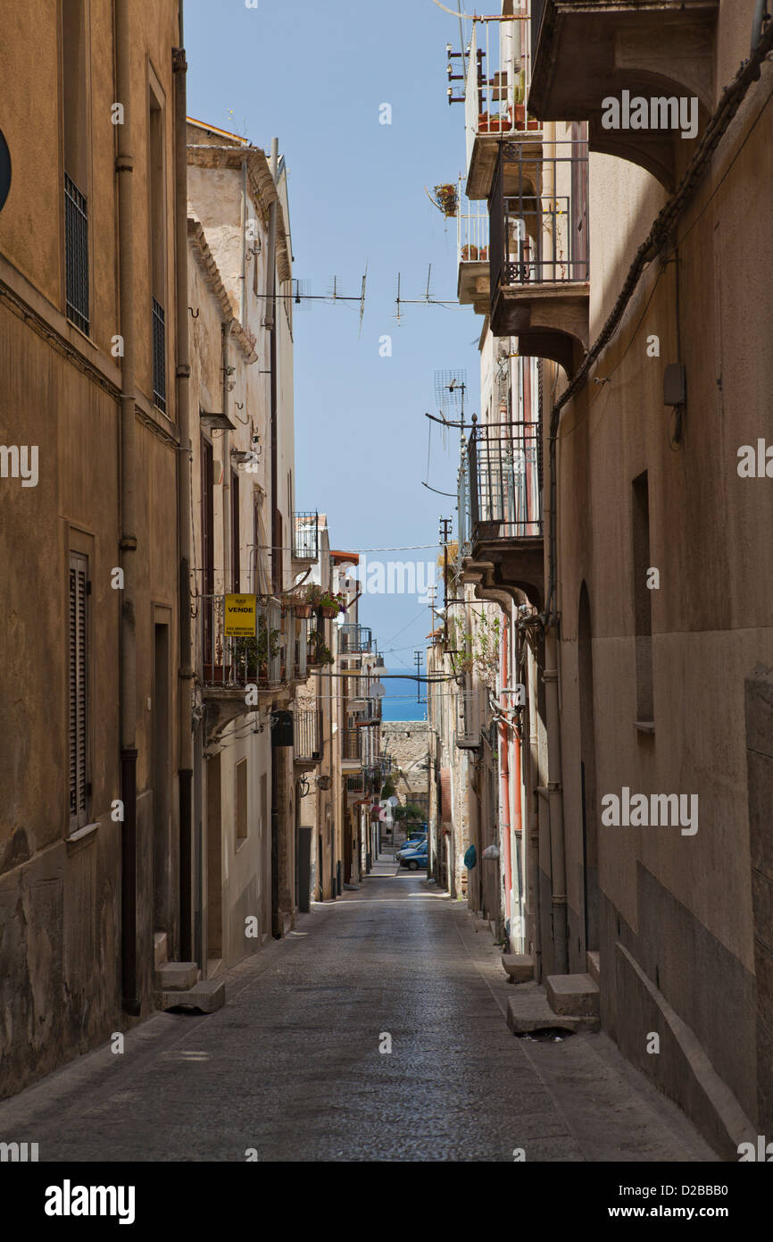 Alcamo hi-res stock photography and images - Page 3 - Alamy
