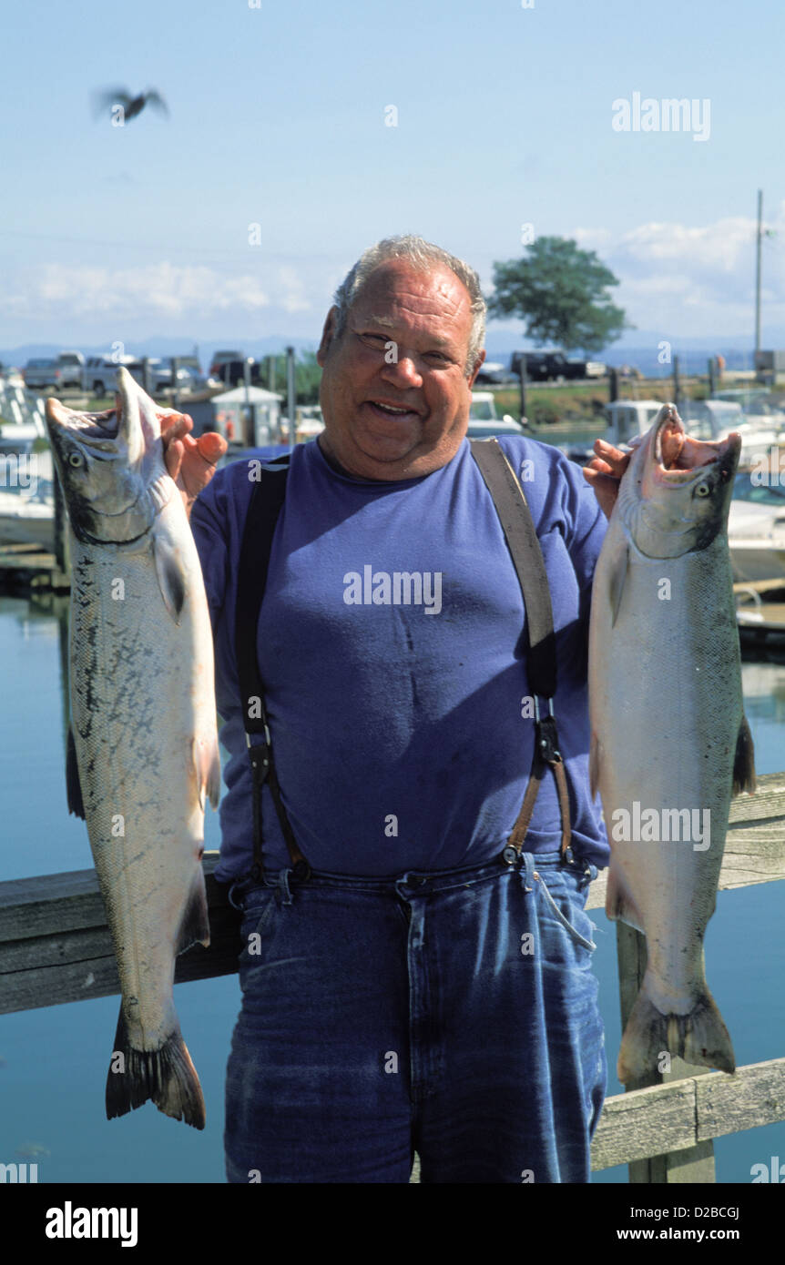 Chinook salmon washington hi-res stock photography and images - Alamy