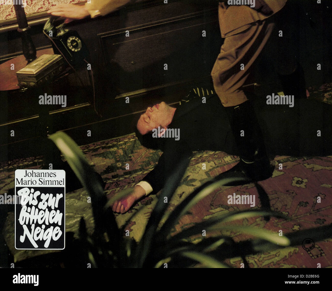 Bis Zur Bitteren Neige Bis Zur Bitteren Neige Szenenbild Stock Photo