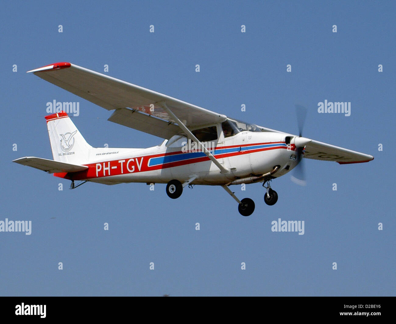 セスナ C172 タグ キーホルダー 赤白 Planetags Cessna セスナ C172 タグ キーホルダー 赤白 Planetags Cessna - メルカリ