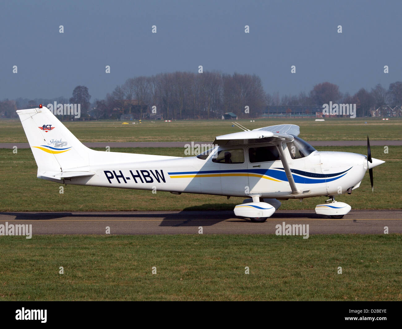 C172 Cessna Skyhawk PH-HBW at Teuge Stock Photo - Alamy