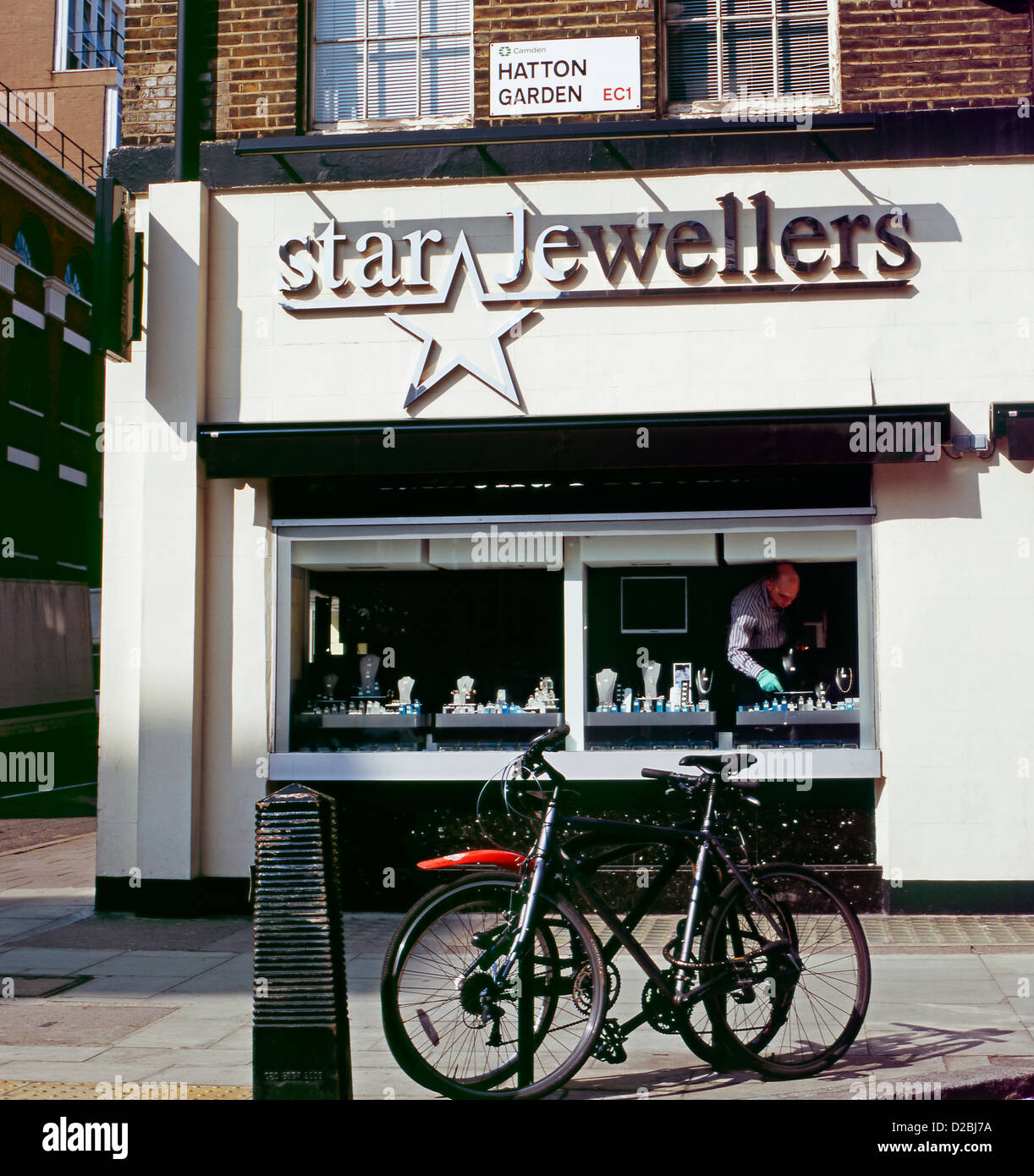 Star Jewellers Hatton Garden London EC1 England UK KATHY DEWITT Stock Photo Alamy