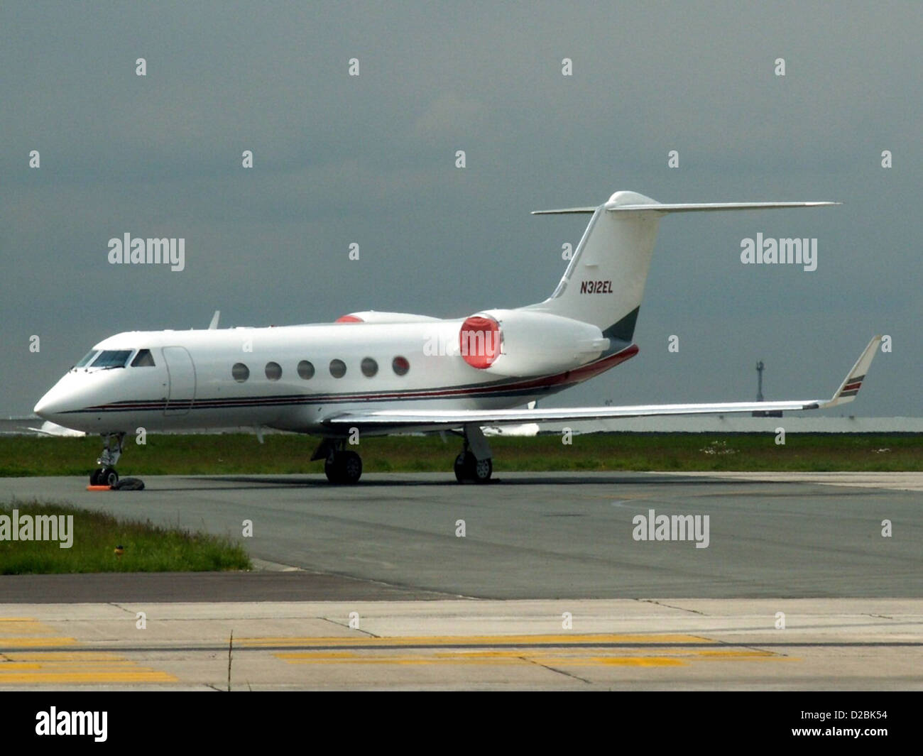 Gulfstream aerospace hi-res stock photography and images - Alamy