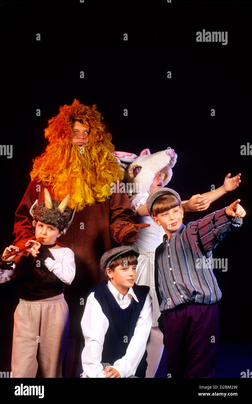 School play stage hires stock photography and images Alamy