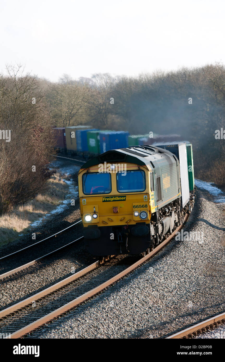 Freightliner train Stock Photo: 53119147 - Alamy