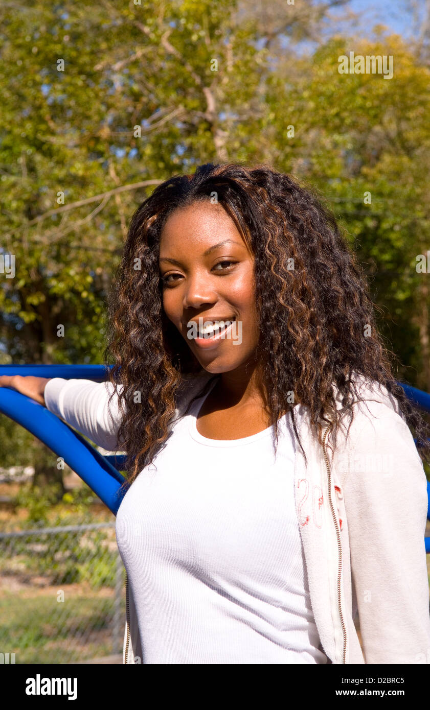 Portrait woman outdoors hi-res stock photography and images - Alamy