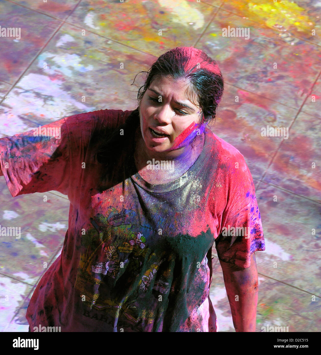 holi colors india mumbai maharashtra
