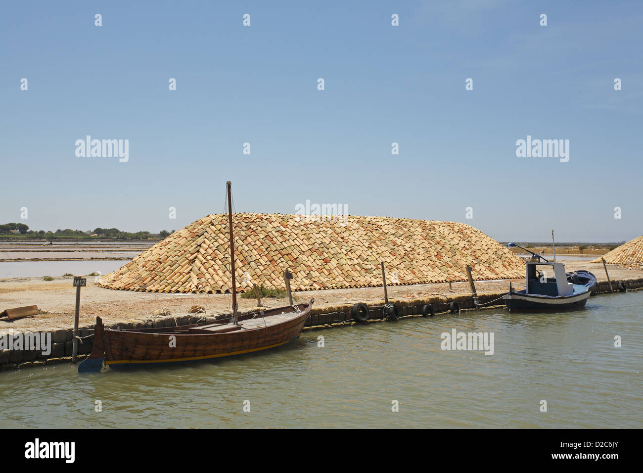 Saline Ettore and Infersa, Stagnone, between Trapani and Marsala, Sicily, Italy Stock Photo