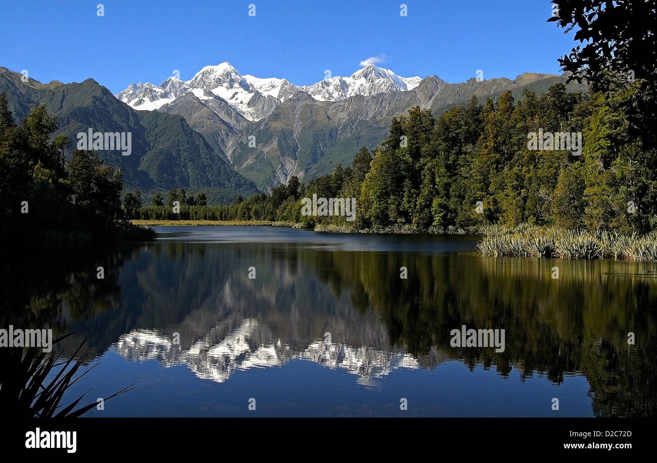 Lake Matheson in New Zealand Stock Photo - Alamy