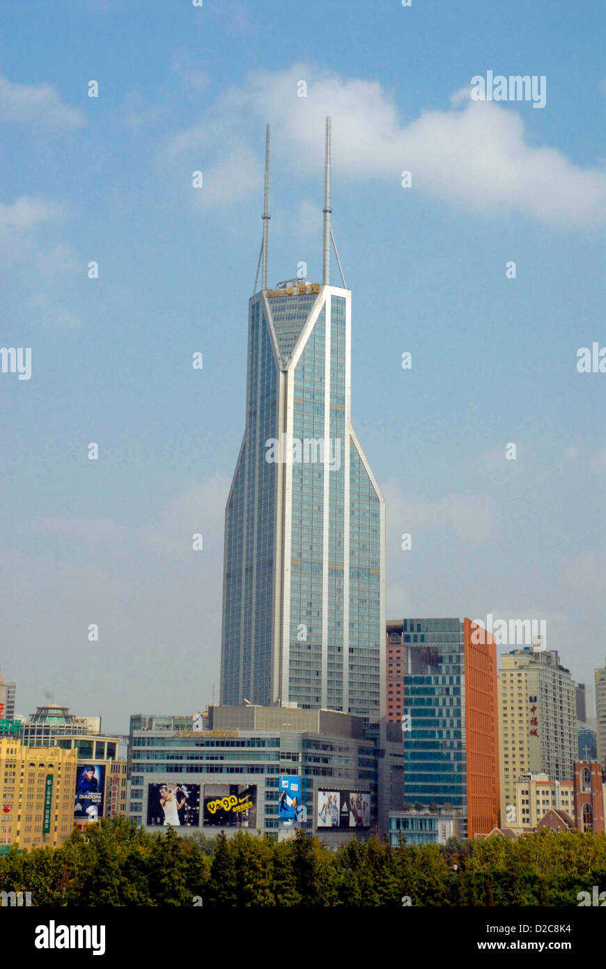 Shimao international plaza shanghai hires stock photography and images