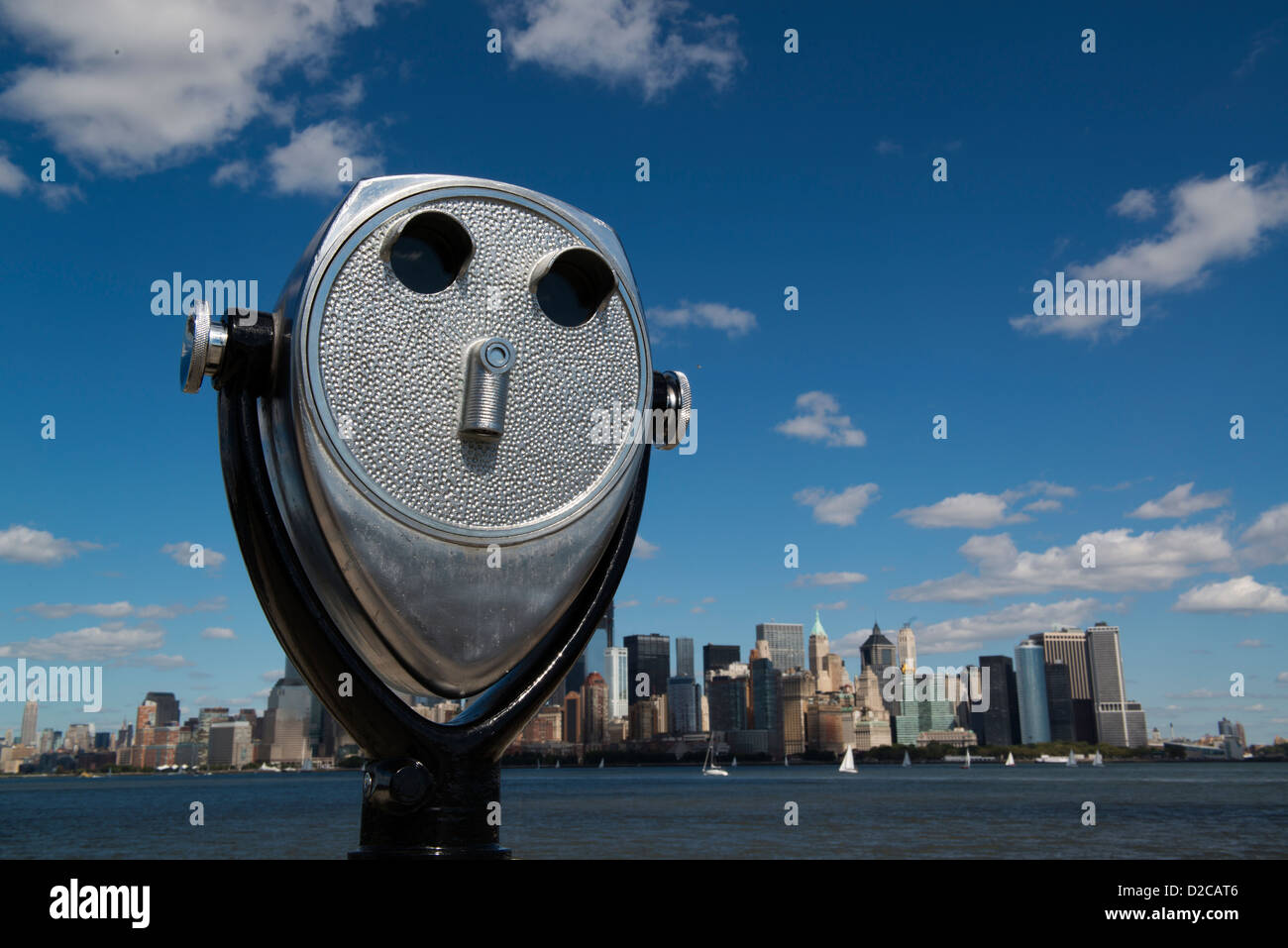 Telescope for the public to view Lower Manhattan and New York City harbor  from Ellis Island Stock Photo - Alamy