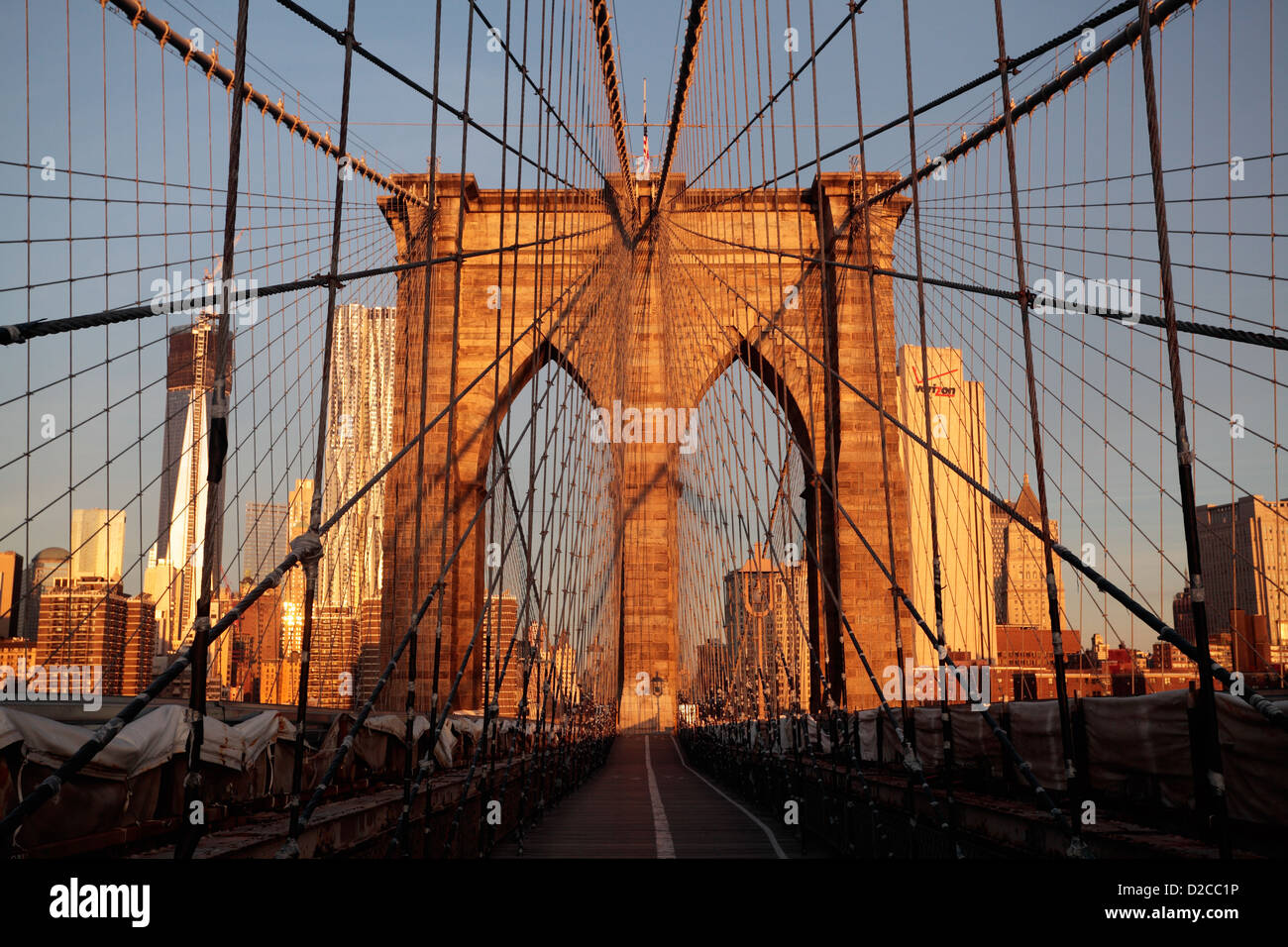 Brooklyn Bridge at sunrise, New York Stock Photo - Alamy