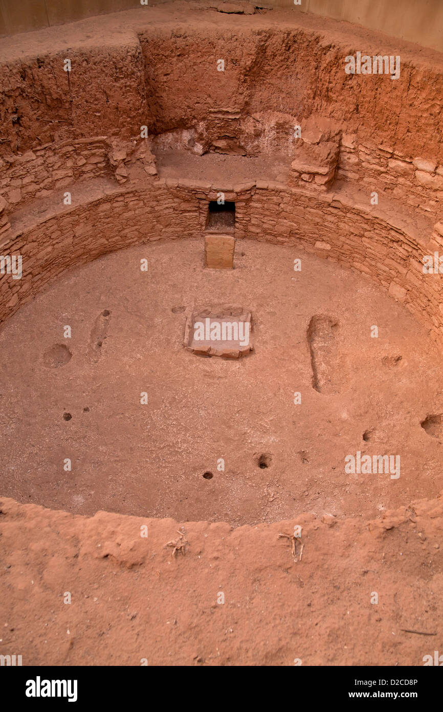 ruins of a kiva, room used for religious rituals of pre-Columbian Anasazi indians, Mesa Verde National Park in Colorado, Stock Photo