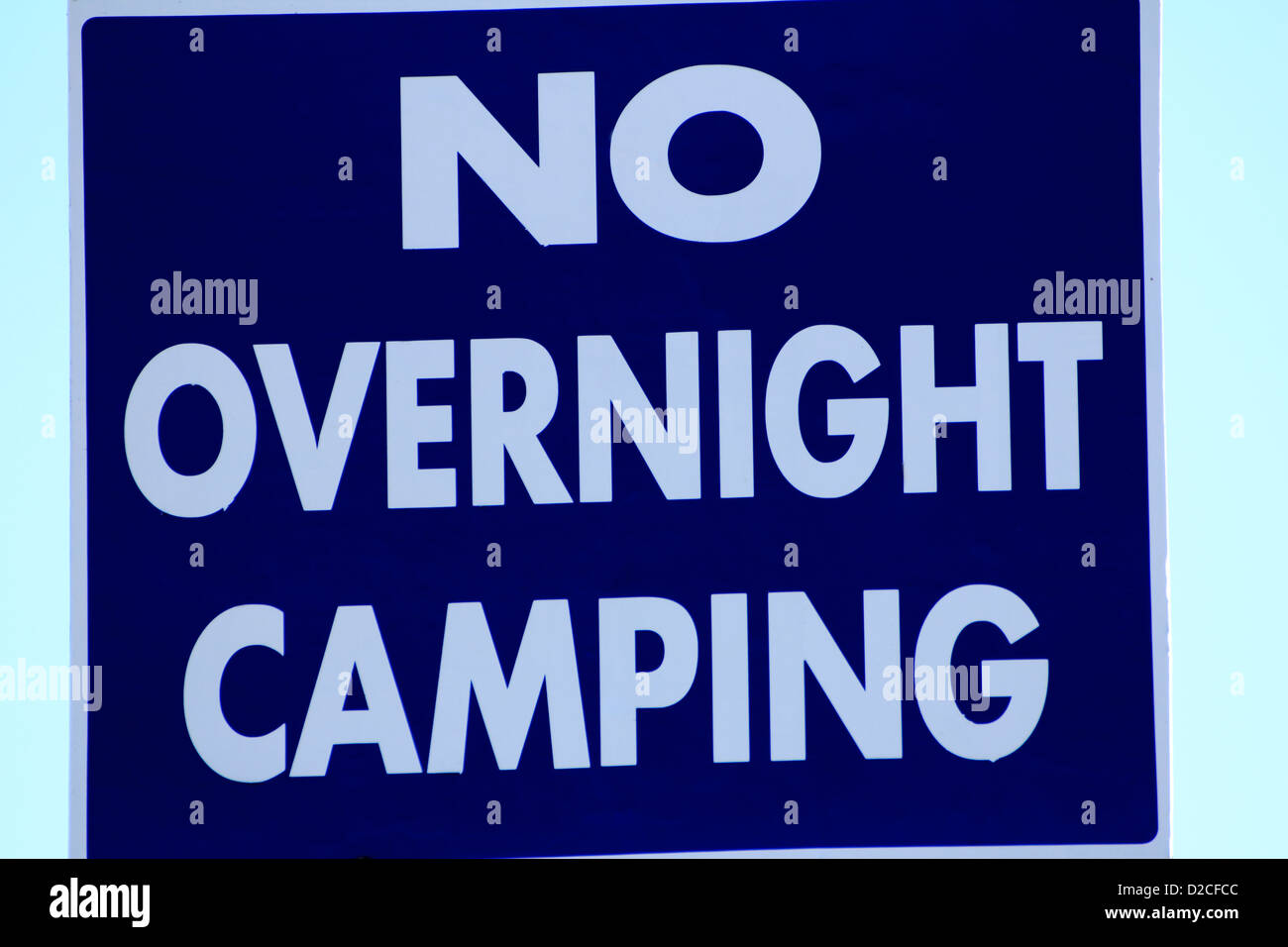 a no overnight camping sign Stock Photo