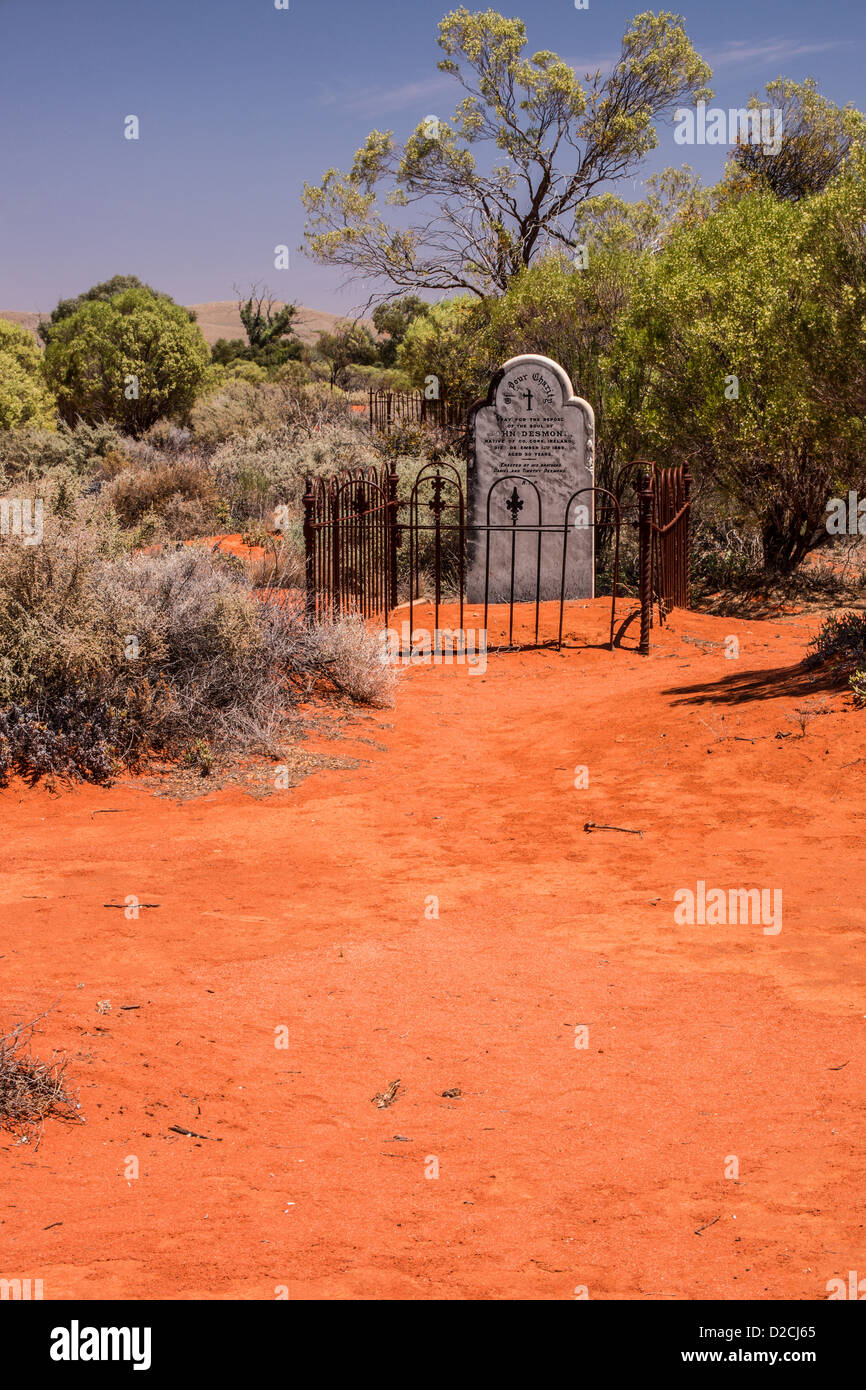 Cemetery outback australia hi-res stock photography and images - Alamy
