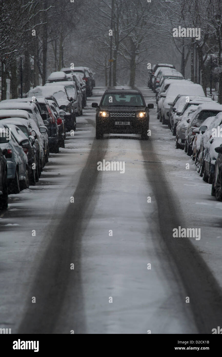 The snow falls in the Clapham Common area and the toboggans are out in