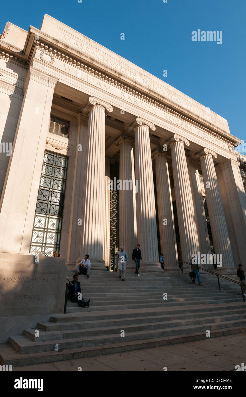 77 m high hi-res stock photography and images - Alamy