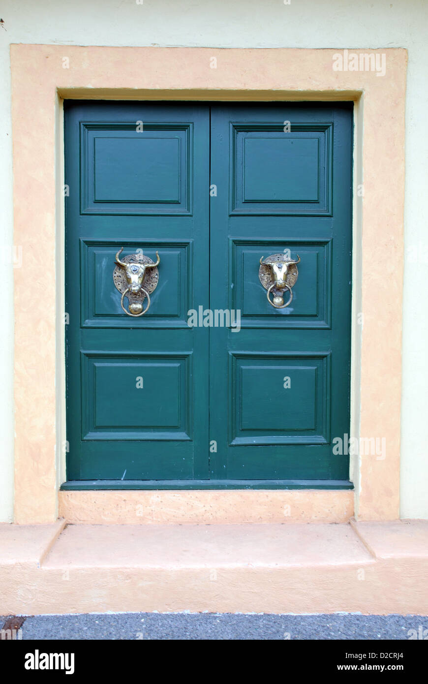 Double door hi-res stock photography and images - Alamy