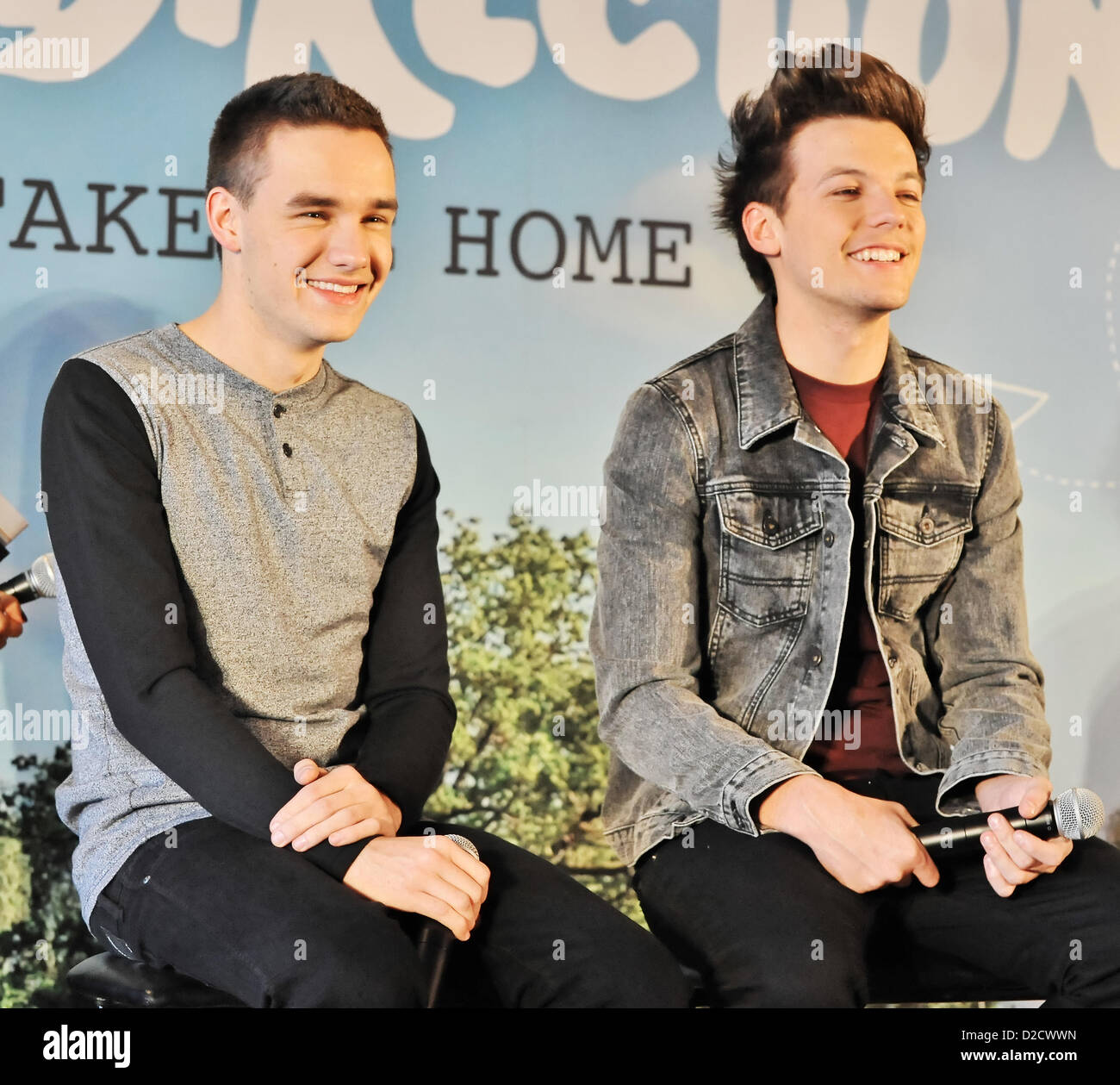 Liam Payne And Louis Tomlinson Jan 18 2013 Liam Payne Louis Stock Photo Alamy