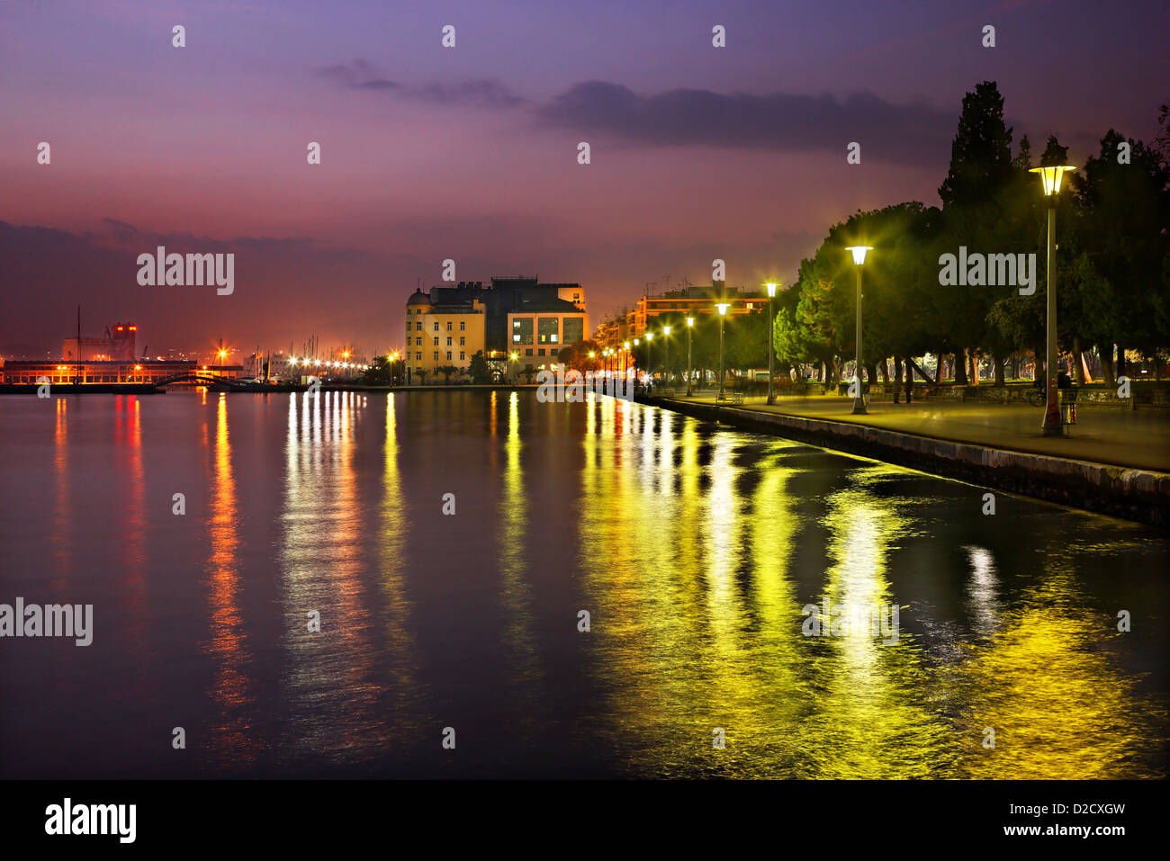 Night view of the seaside promenade of Volos city, Magnesia Stock Photo: 53144697 - Alamy