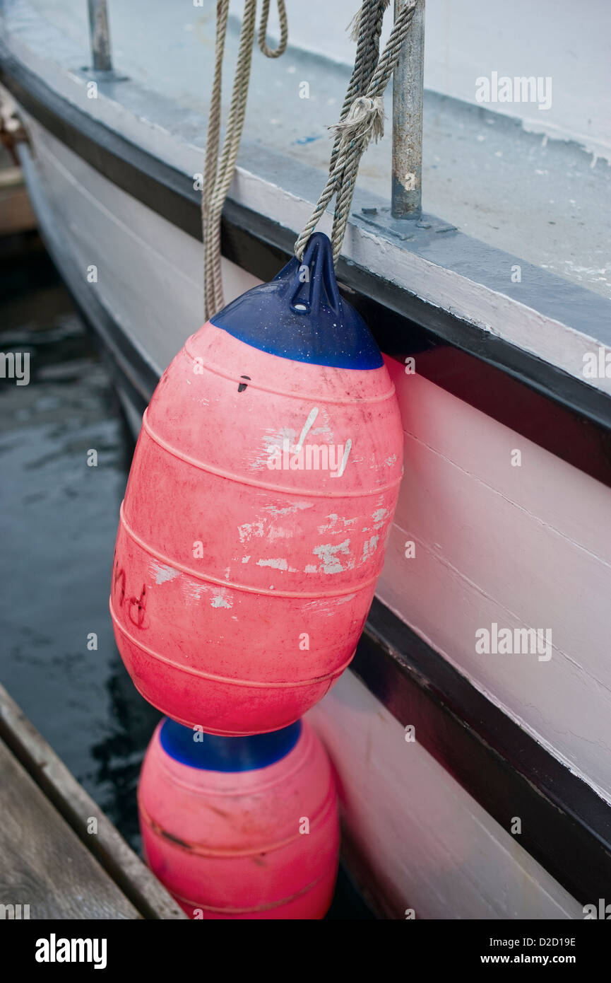 Dock bumpers hi-res stock photography and images - Alamy