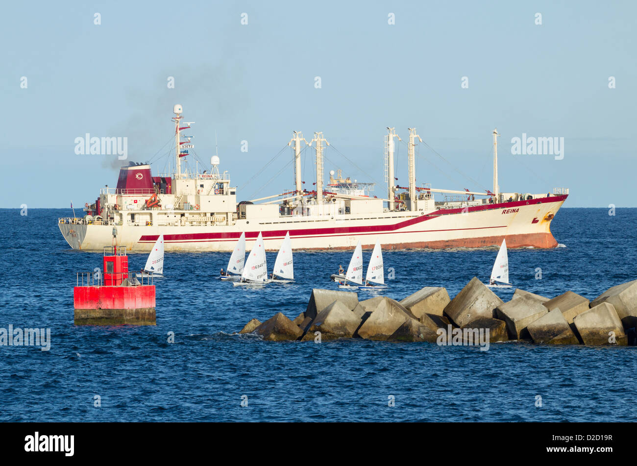 Dinghies sailing hires stock photography and images Alamy