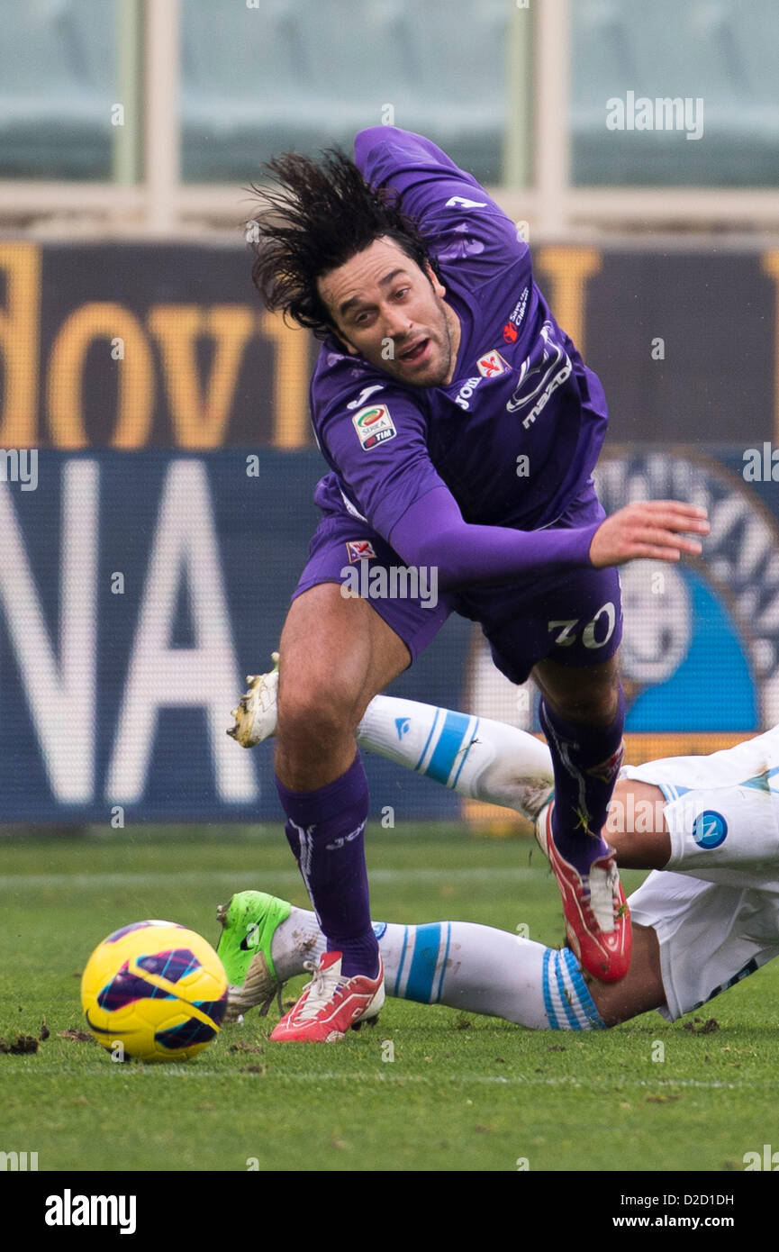 File:Luca Toni Fiorentina.jpg - Wikimedia Commons