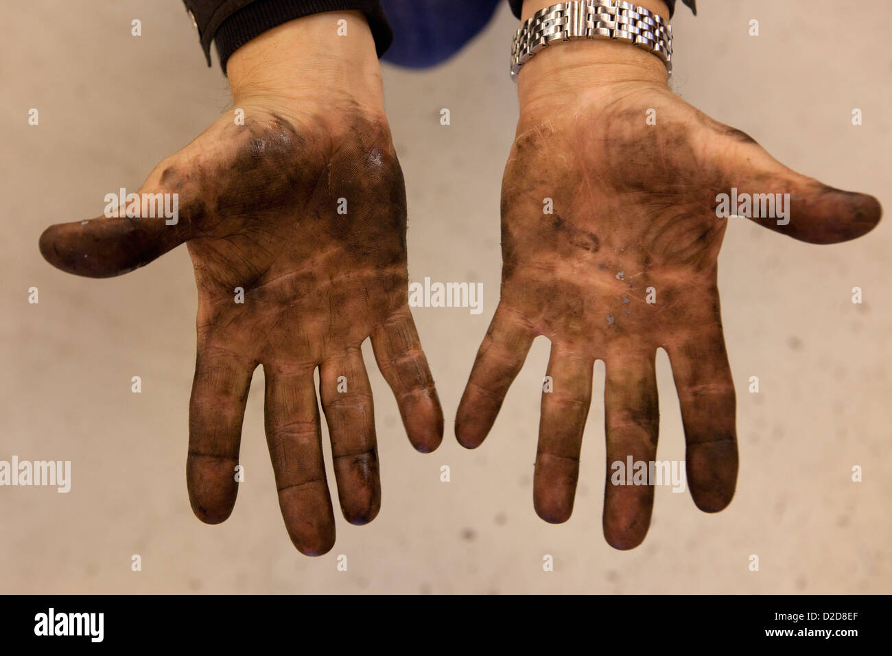 Mechanic's dirty hands Stock Photo Alamy