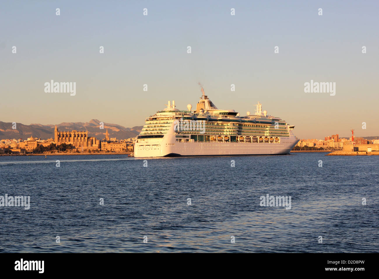 Royal Caribbean International Cruise Ship 'Serenade of the Seas' - leaving the Port of Palma de Malllorca. Stock Photo