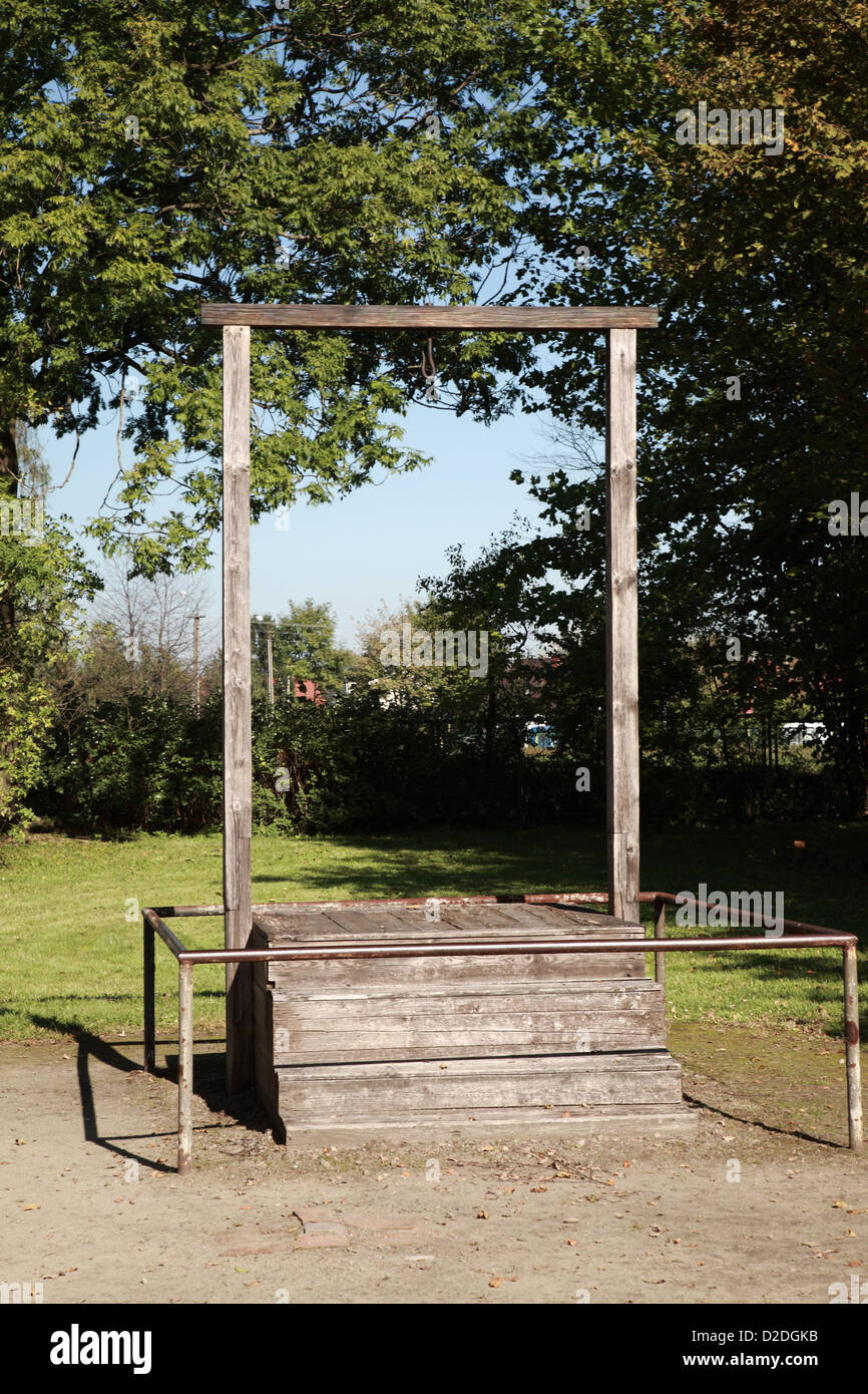 Wooden gallows hires stock photography and images Alamy