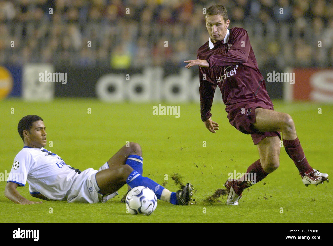 ***FILE PHOTO***FC Chelsea's player Glen Johnson, left, fights for the ball with Martin Zboncak of Sparta Prague, right, during the Champions League group G soccer match played in Prague on Tuesday, Sept. 16, 2003.  Sparta will play against Chelsea in the 2nd round of Europa League in Prague on February 14, 2013.  (CTK Photo/Michal Kamaryt) Stock Photo