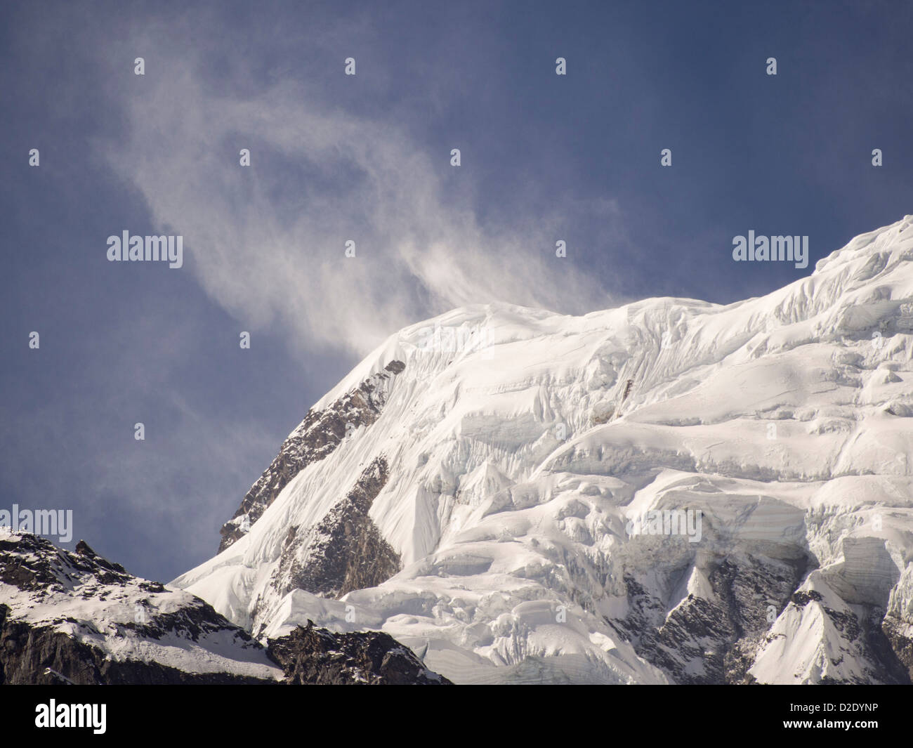 Wind blowing snow off mountain hi-res stock photography and images - Alamy