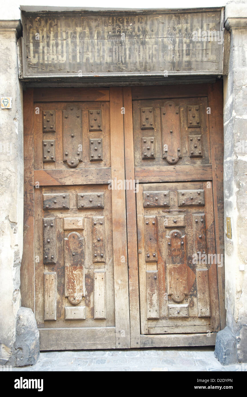 Weathered door hi-res stock photography and images - Alamy
