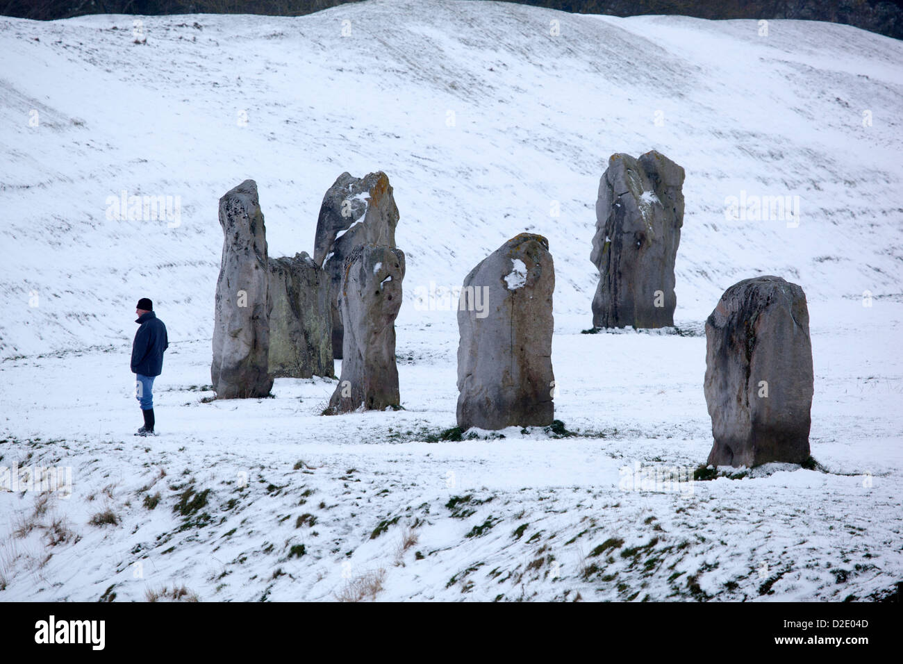 Single standing stones hi-res stock photography and images - Alamy