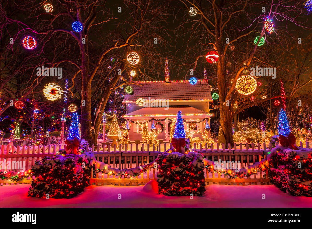 Irvine Christmas Lights 2022 Canada,Ontario, Niagara On The Lake, House Decorated In Christmas Lights  Stock Photo - Alamy